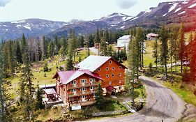 Alpin Eco Chalet & Wellness